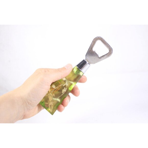 1960-1980s lucite acrylic sea theme bottle opener, taxidermy miniature crab soda - Picture 4 of 9